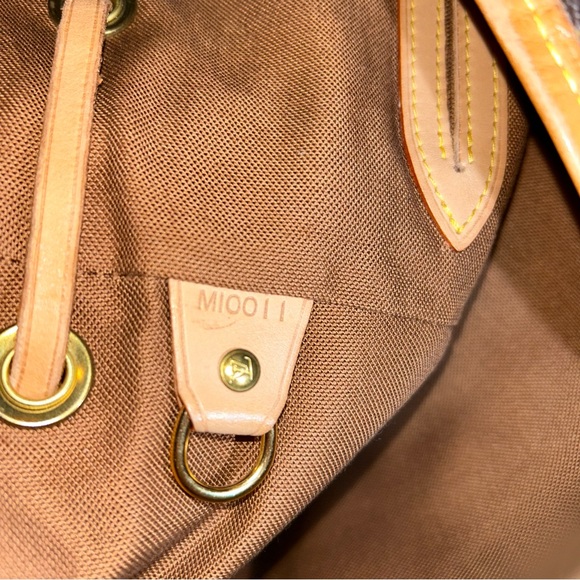 Louis Vuitton Backpack - Picture 16 of 16